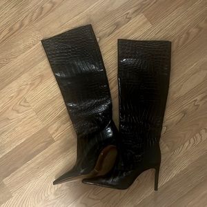 Zara boots size 9 (NEW)